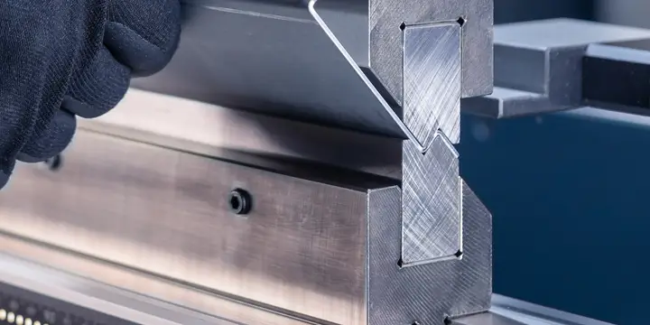 huade-sheet-metal-bending.jpg
