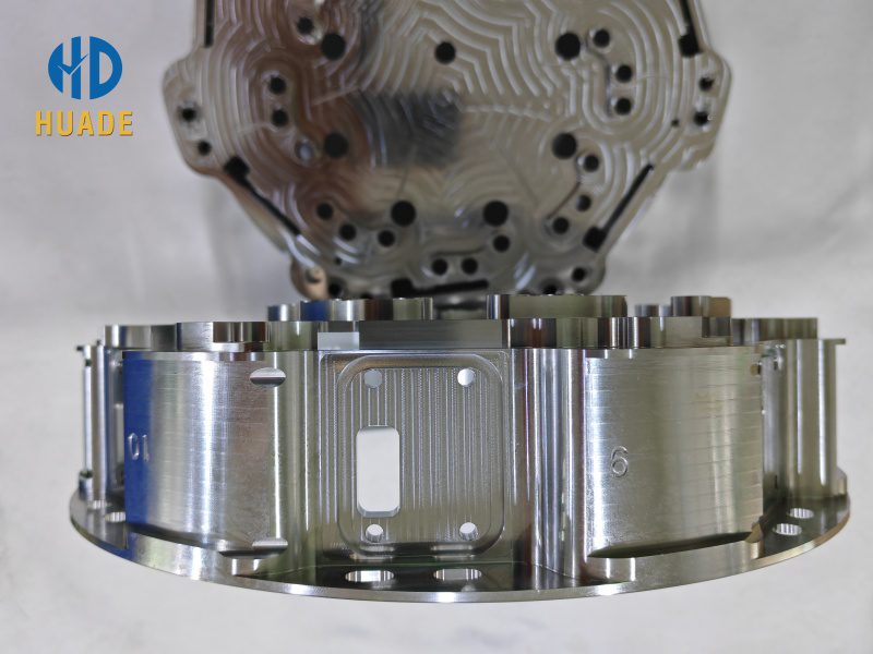 Peça estrutural de base usinada com precisão em CNC para componentes de máquinas CNC em máquinas industriais.