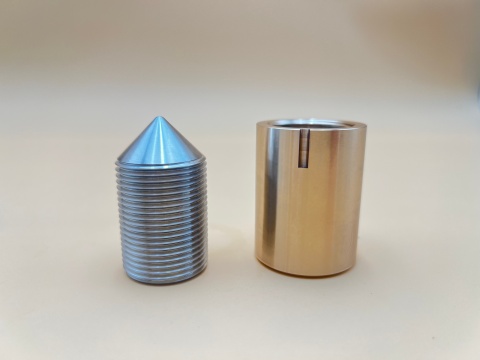 Cone roscado usinado em CNC para isolamento de alto-falantes